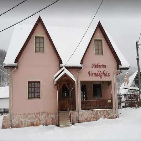 Hubertus Vendégház Parád Exterior foto